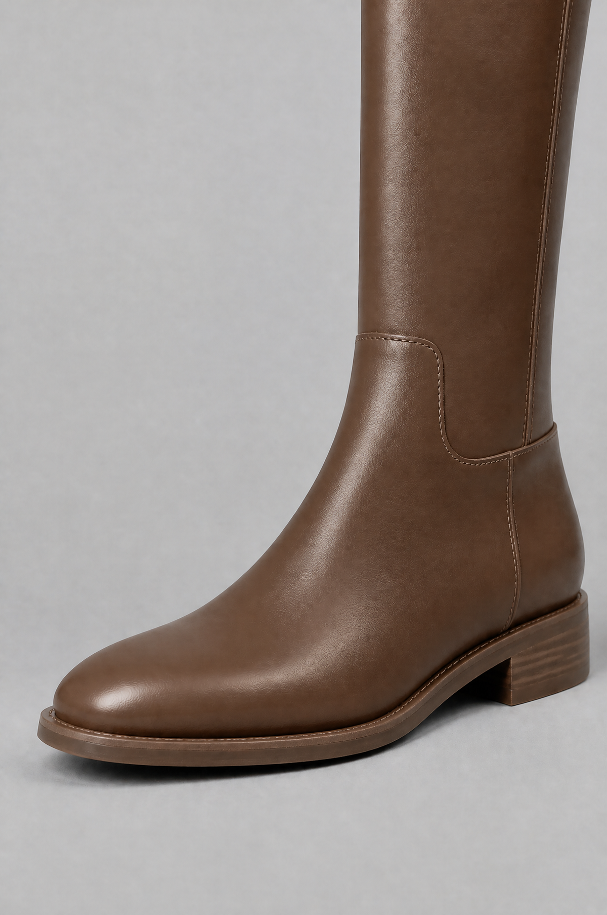 Knee High Riding Boots with Turn Lock Strap Noor Laurent