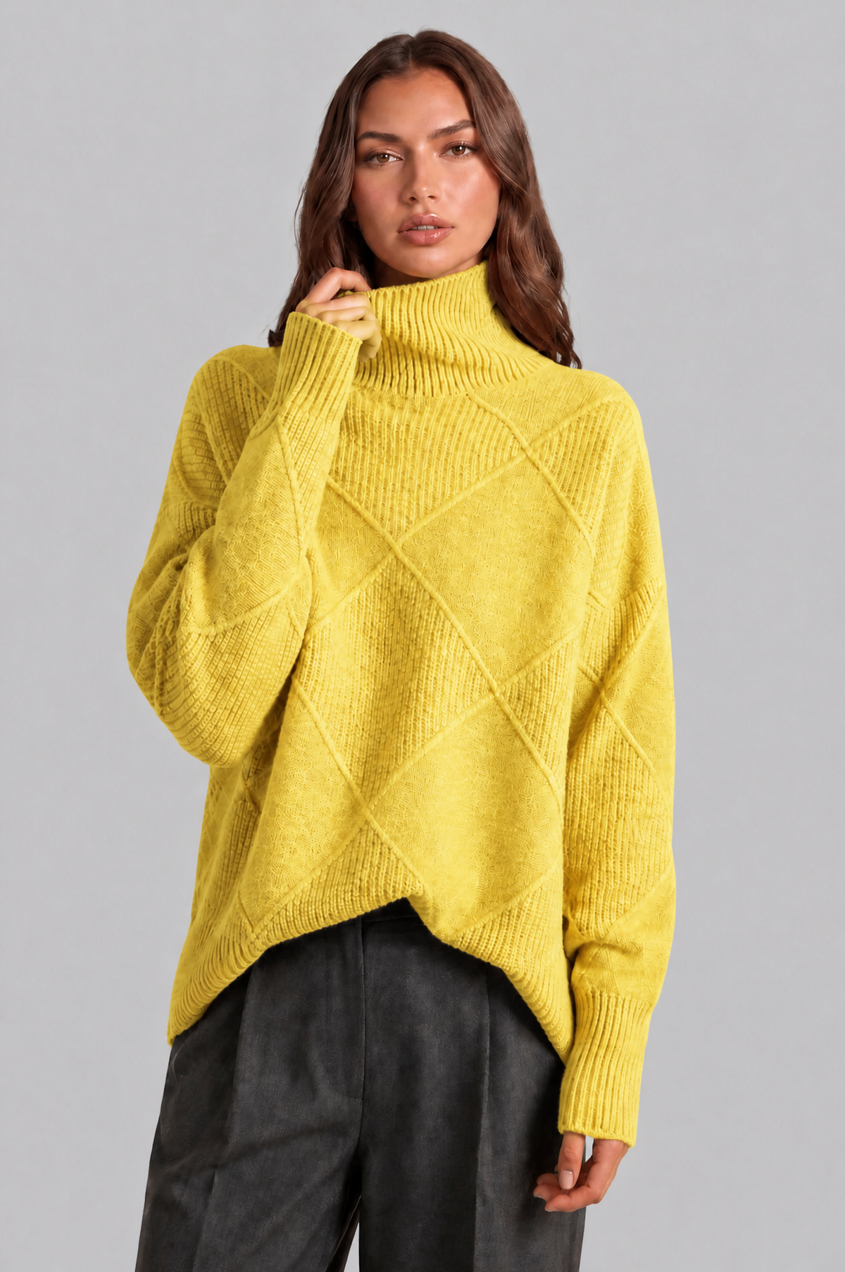 Oversized Roll Neck Jumper with Diamond Knit Audrey Calvero